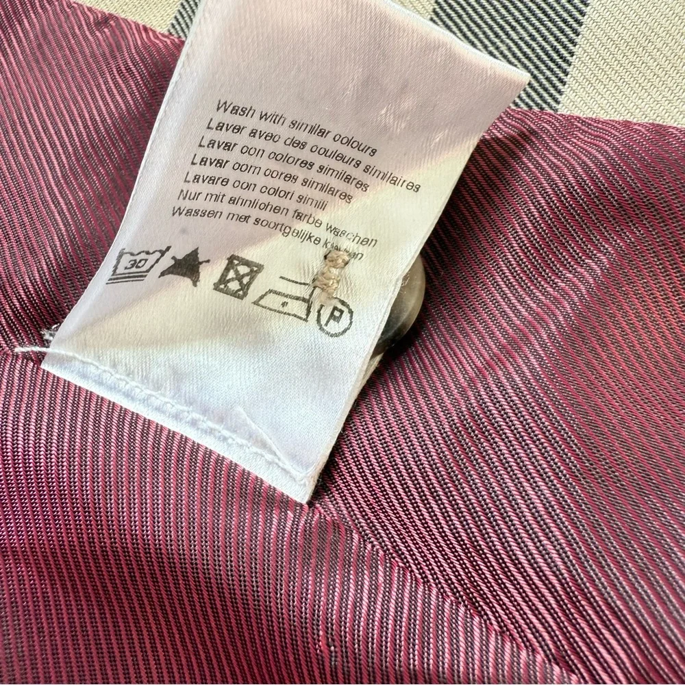 Burberry excellent gently